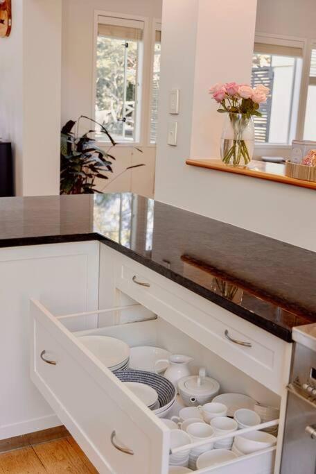 Modern Lifestyle Retreat With Stunning City View Auckland Zewnętrze zdjęcie