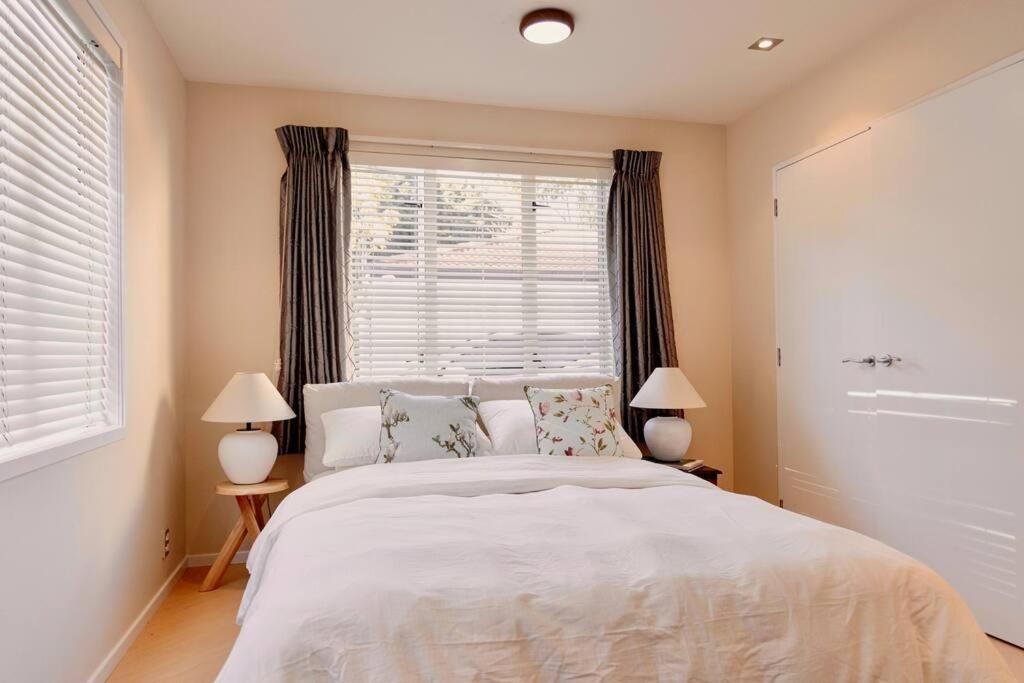 Modern Lifestyle Retreat With Stunning City View Auckland Zewnętrze zdjęcie