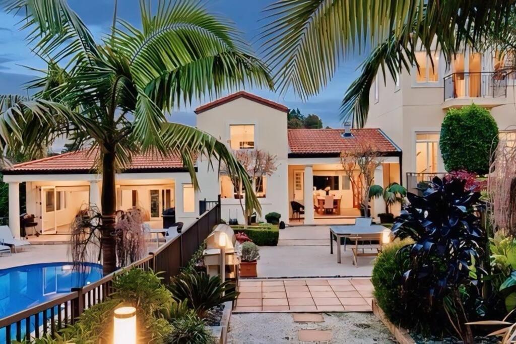 Modern Lifestyle Retreat With Stunning City View Auckland Zewnętrze zdjęcie